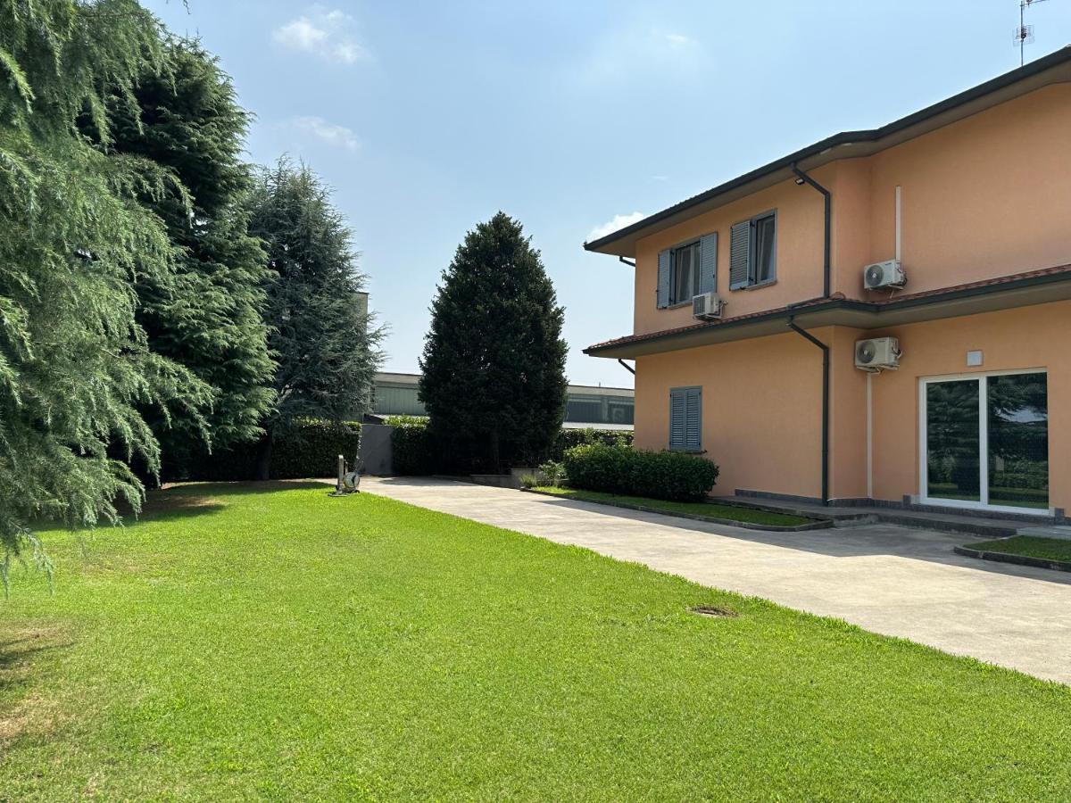 Villa 2 Cassano dʼAdda Exteriér fotografie